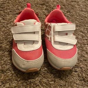 BRAND NEW! Giraffe Velcro's shoes